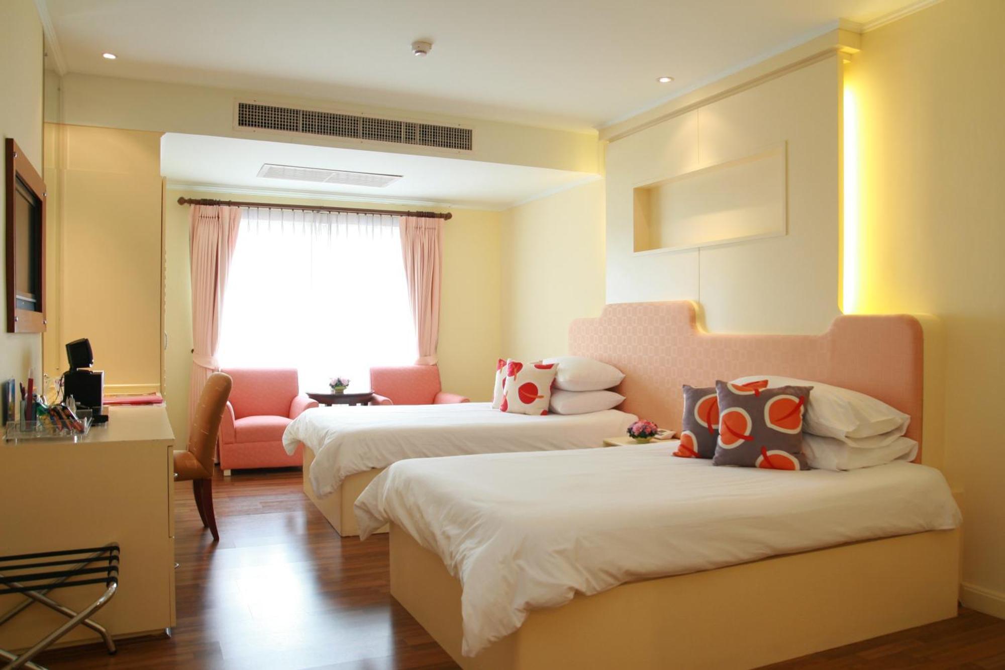 Hip Hotel Бангкок Экстерьер фото