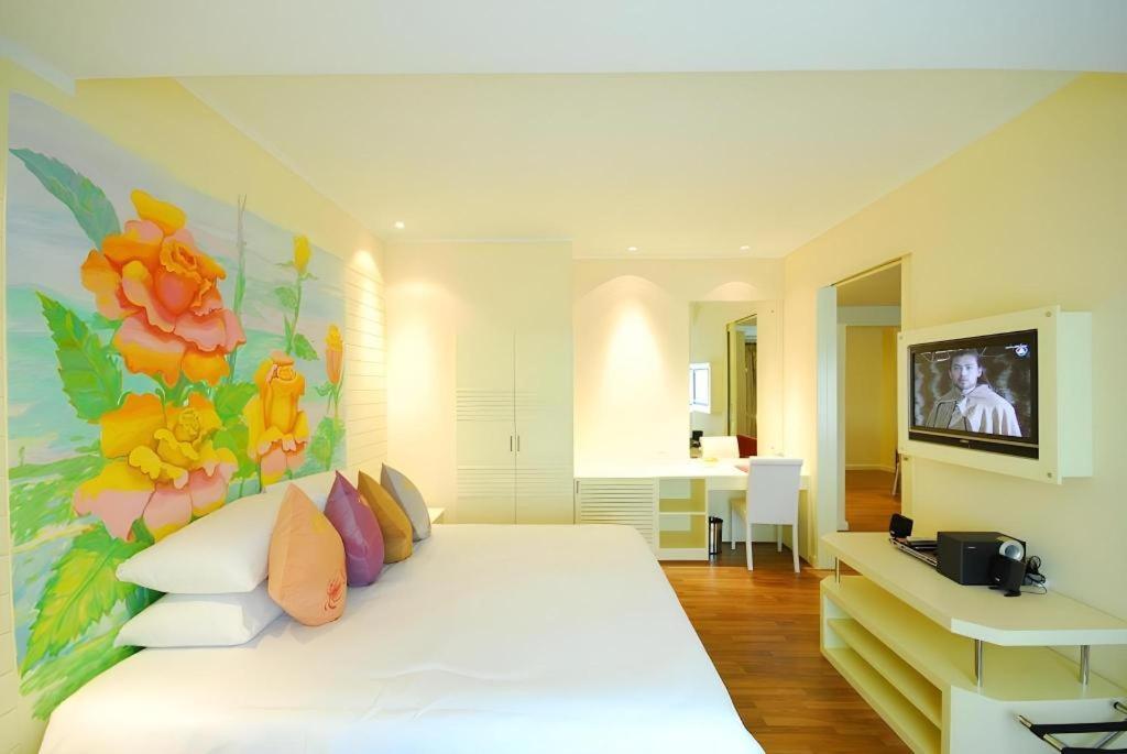 Hip Hotel Бангкок Экстерьер фото