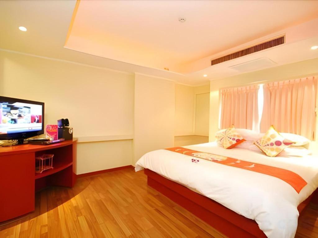 Hip Hotel Бангкок Экстерьер фото